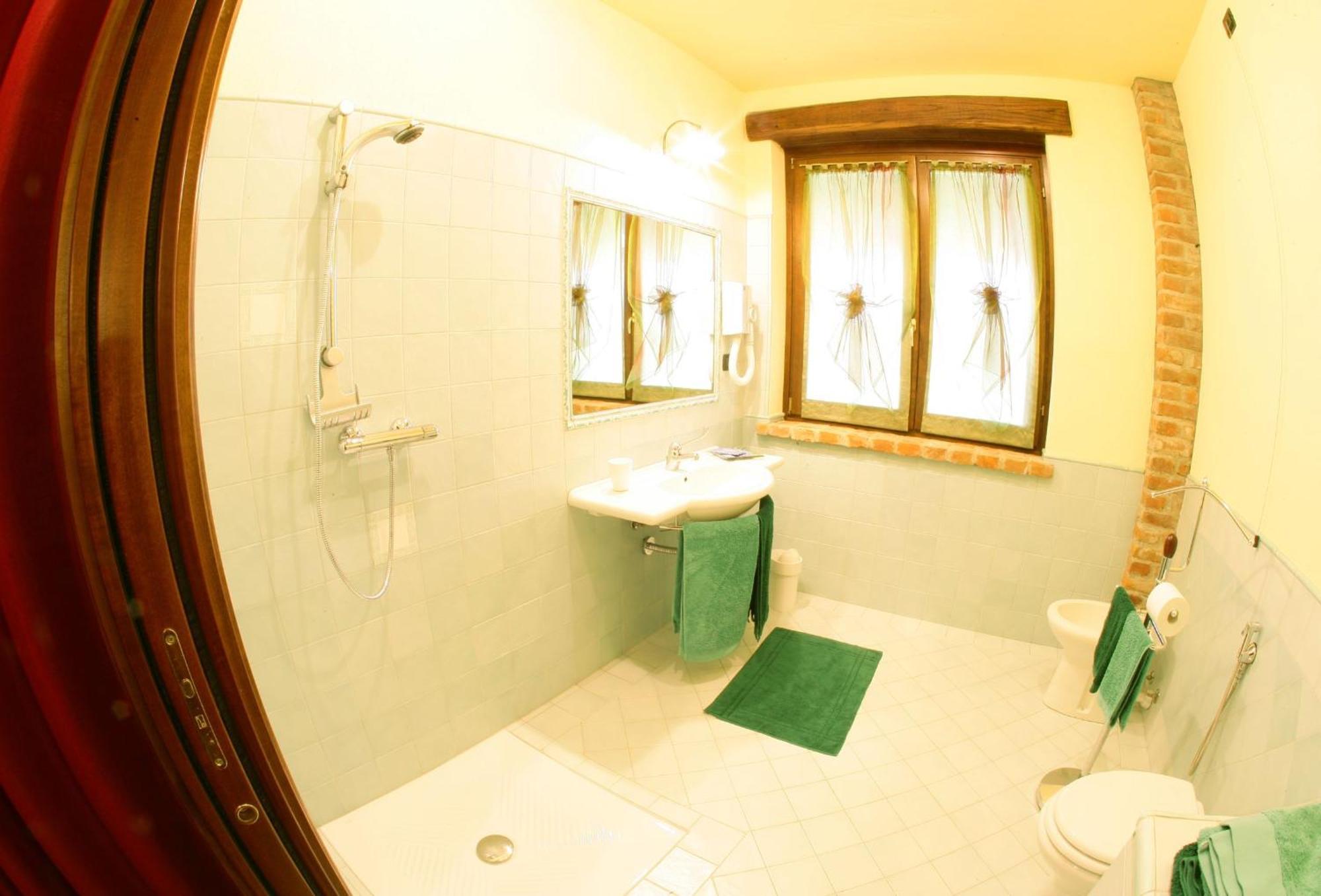 Le Soleil Villa Vigone Kamer foto
