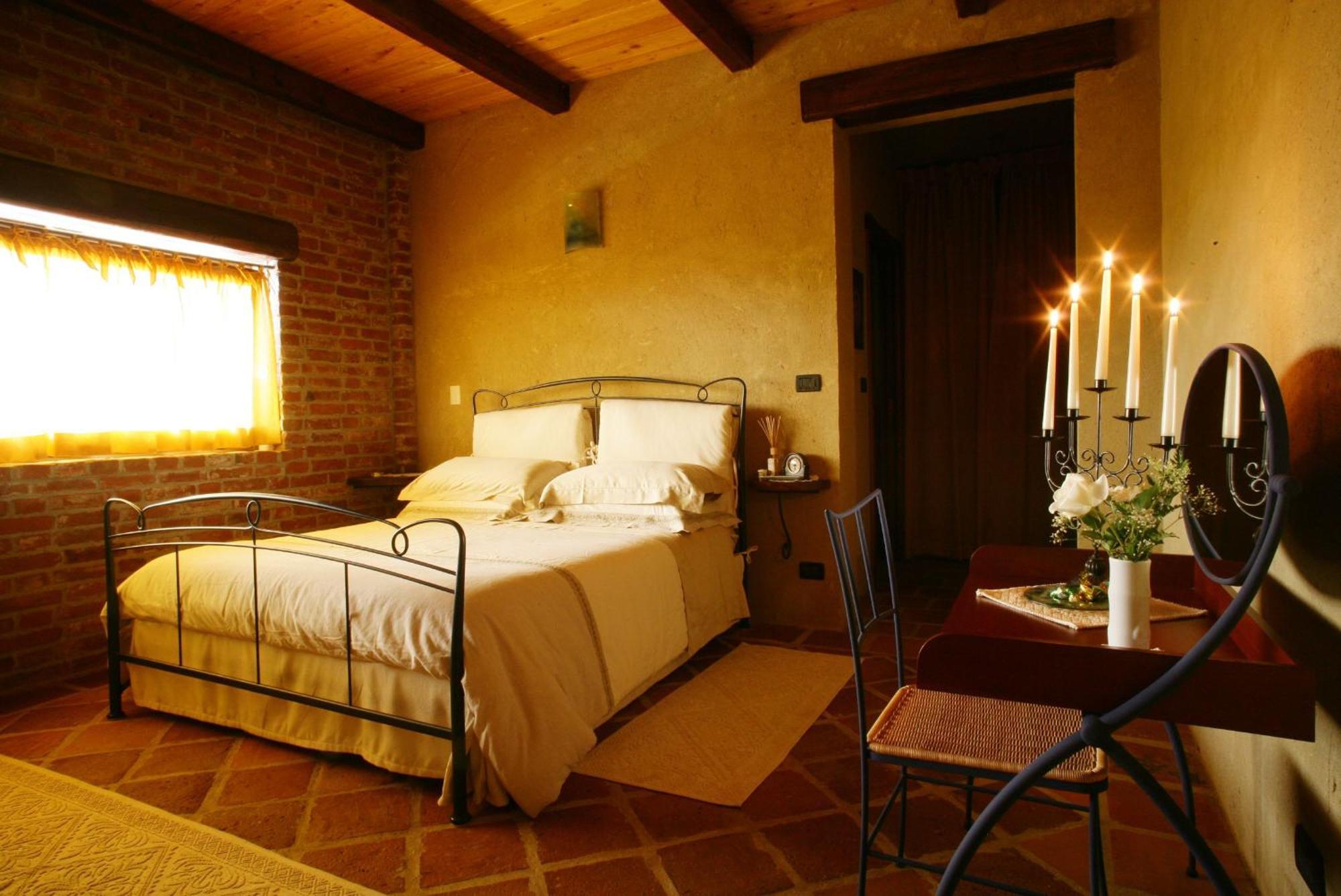 Le Soleil Villa Vigone Kamer foto